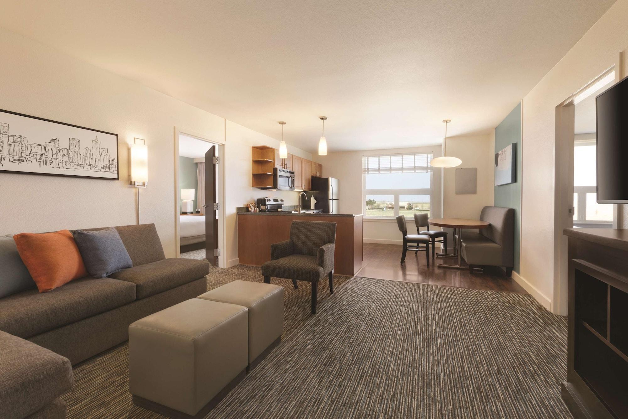 Hyatt House Airport 3* DEN