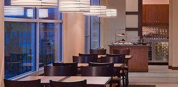 Hyatt House Airport 3* DEN